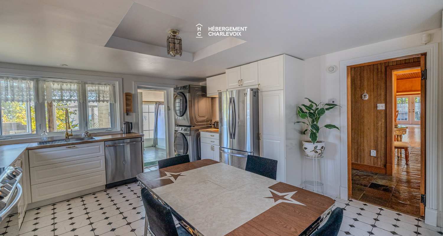 JAU-230 - Historic riverfront home with private hot tub